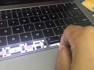 Solusi keyboard Macbook A1708 A1709 kena air jadi susah ditekan